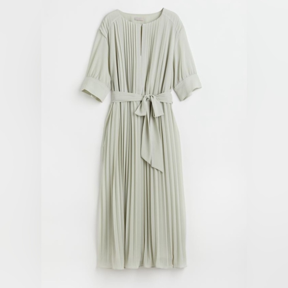 H&M Pleated Belted Chiffon Midi Dress Mint Green Size Medium Spring Easter
